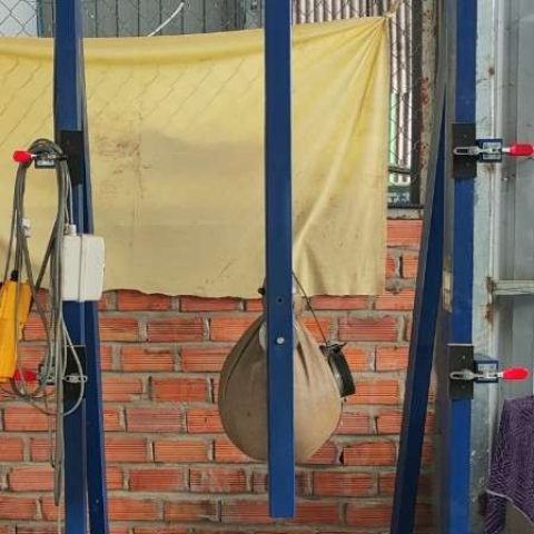 Thiết bị va đập con lắc kính