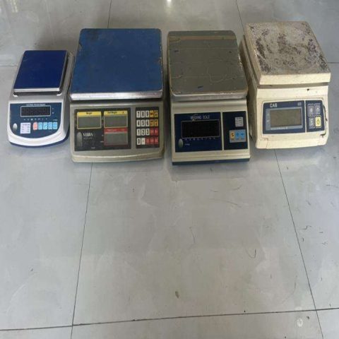 Cân kỹ thuật